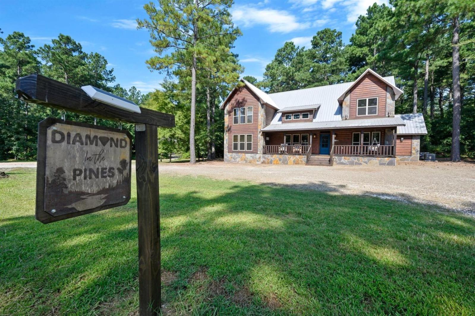 Вилла Diamond In The Pines Брокен-Боу Экстерьер фото